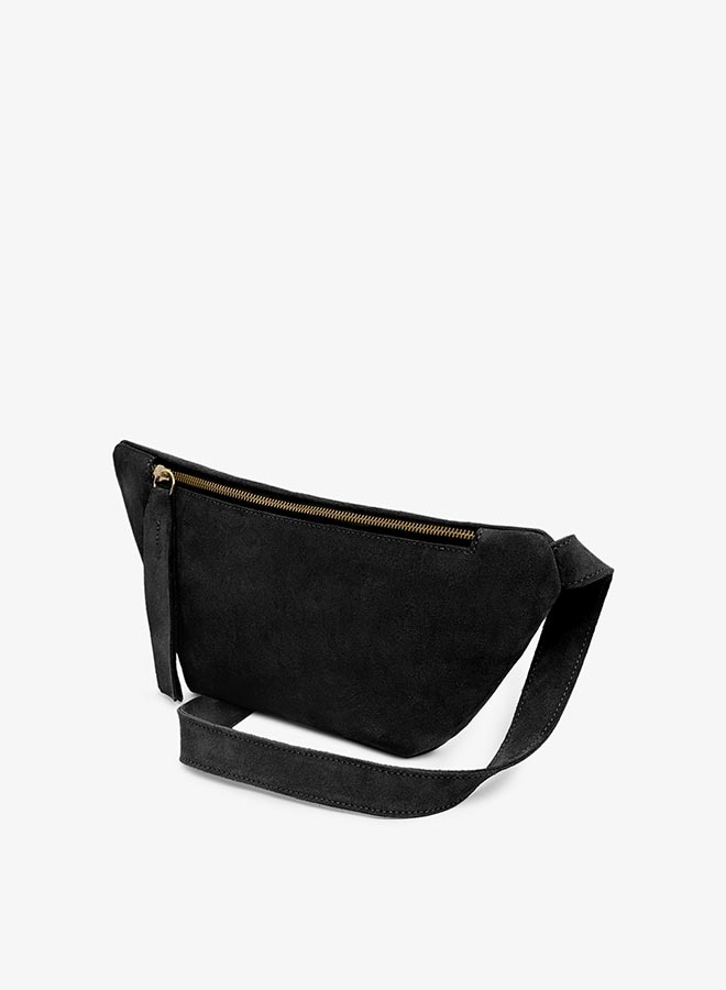 https://hotakaexchange.blob.core.windows.net/odoo/SS25%20TIMELESS%20LOW-WEB/252074-CO_Black_Bag_ANDREAS_SS25_2.jpg