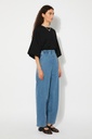 https://hotakaexchange.blob.core.windows.net/odoo/SS25%20TIMELESS%20LOW-WEB/252420-PA_Denim_Pants_FEIXA_SS25_2.jpg