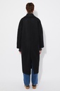 https://hotakaexchange.blob.core.windows.net/odoo/SS25%20TIMELESS%20LOW-WEB/252027-AB_Black_Coat_CEDAR_SS25_3.jpg
