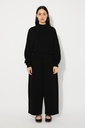 https://hotakaexchange.blob.core.windows.net/odoo/SS25%20TIMELESS%20LOW-WEB/25TC2021-SU_Black_Sweatshirt_PIA_SS25_3.jpg
