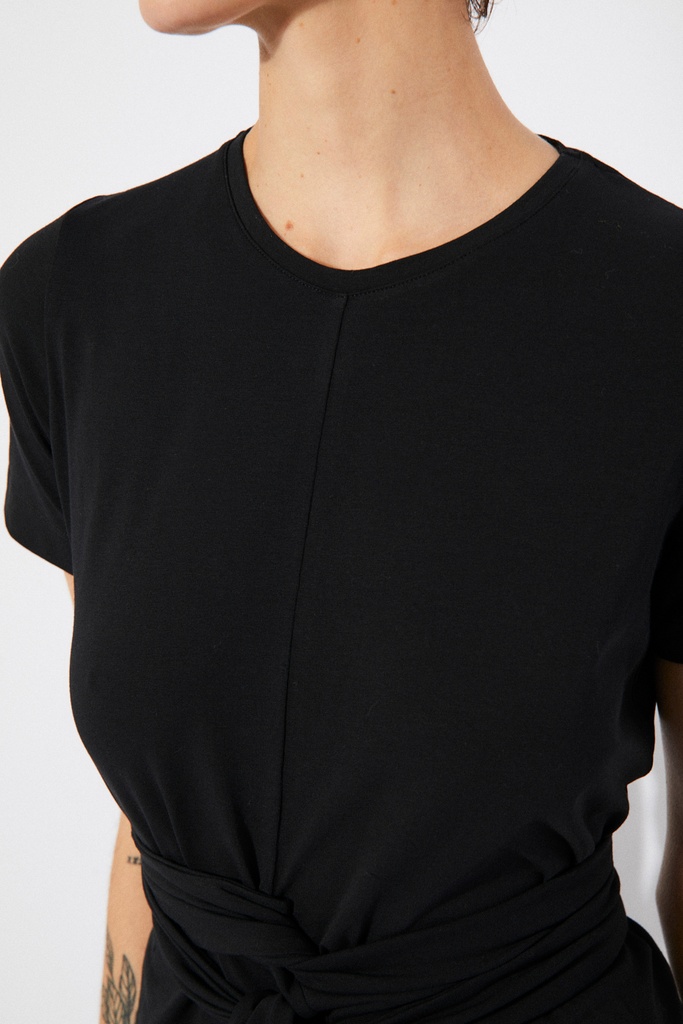 https://hotakaexchange.blob.core.windows.net/odoo/SS25%20TIMELESS%20LOW-WEB/251939-VE_Black_Dress_SUSANA_SS25_2.jpg