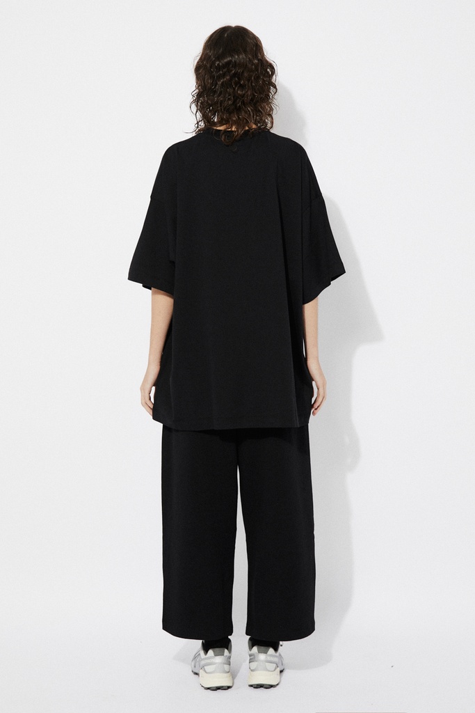 https://hotakaexchange.blob.core.windows.net/odoo/SS25%20TIMELESS%20LOW-WEB/25TC2024-PA_Black_Pants_WANDA_SS25_10.jpg