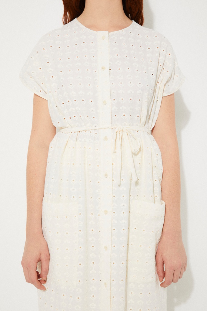 https://hotakaexchange.blob.core.windows.net/odoo/SS25%20LOW_WEB/2521-VE_Beige_Dress_POLLEN_SS25_2.jpg