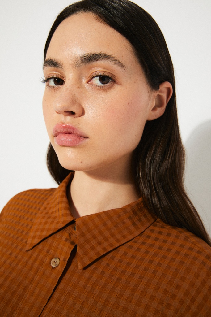 https://hotakaexchange.blob.core.windows.net/odoo/SS25%20LOW_WEB/2530-CM_Brown_Shirt_PEDICEL_SS25_2.jpg