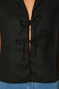 https://hotakaexchange.blob.core.windows.net/odoo/SS25%20LOW_WEB/2537-CM_Black_Shirt_AMBER_SS25_2.jpg