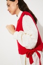 https://hotakaexchange.blob.core.windows.net/odoo/SS25%20LOW_WEB/2565-AR_Red_Vest_PILEA_SS25_2.jpg