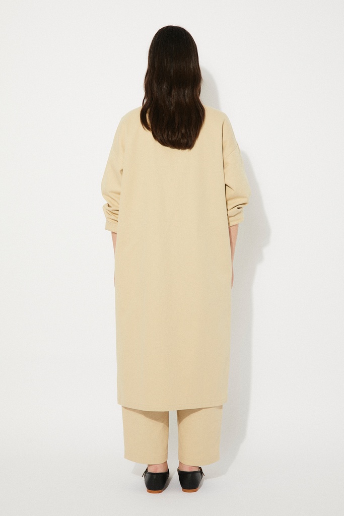 https://hotakaexchange.blob.core.windows.net/odoo/SS25%20LOW_WEB/2567-CHA_Beige_Jacket_VITRE_SS25_2.jpg