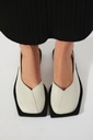 https://hotakaexchange.blob.core.windows.net/odoo/SS25%20LOW_WEB/2583-CO_White_Shoes_ENOKI_SS25_2.jpg