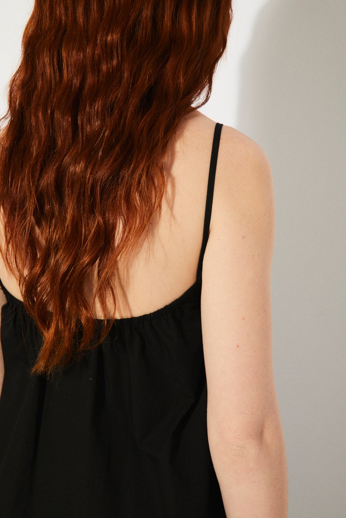 https://hotakaexchange.blob.core.windows.net/odoo/SS25%20LOW_WEB/2517-VE_Black_Dress_PERENNIAL_SS25_3.jpg