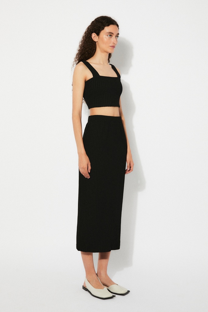 https://hotakaexchange.blob.core.windows.net/odoo/SS25%20LOW_WEB/2570-FA_Black_Skirt_FLAIR_SS25_3.jpg
