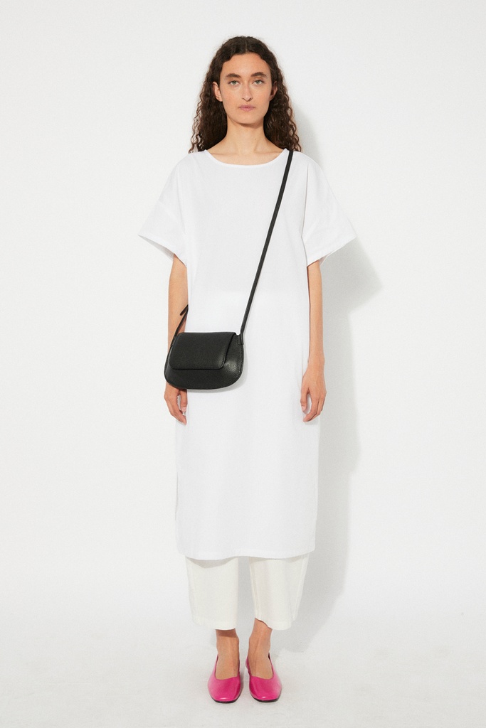 https://hotakaexchange.blob.core.windows.net/odoo/SS25%20LOW_WEB/2572-CO_Black_Bag_VIDIELLA_SS25_3.jpg