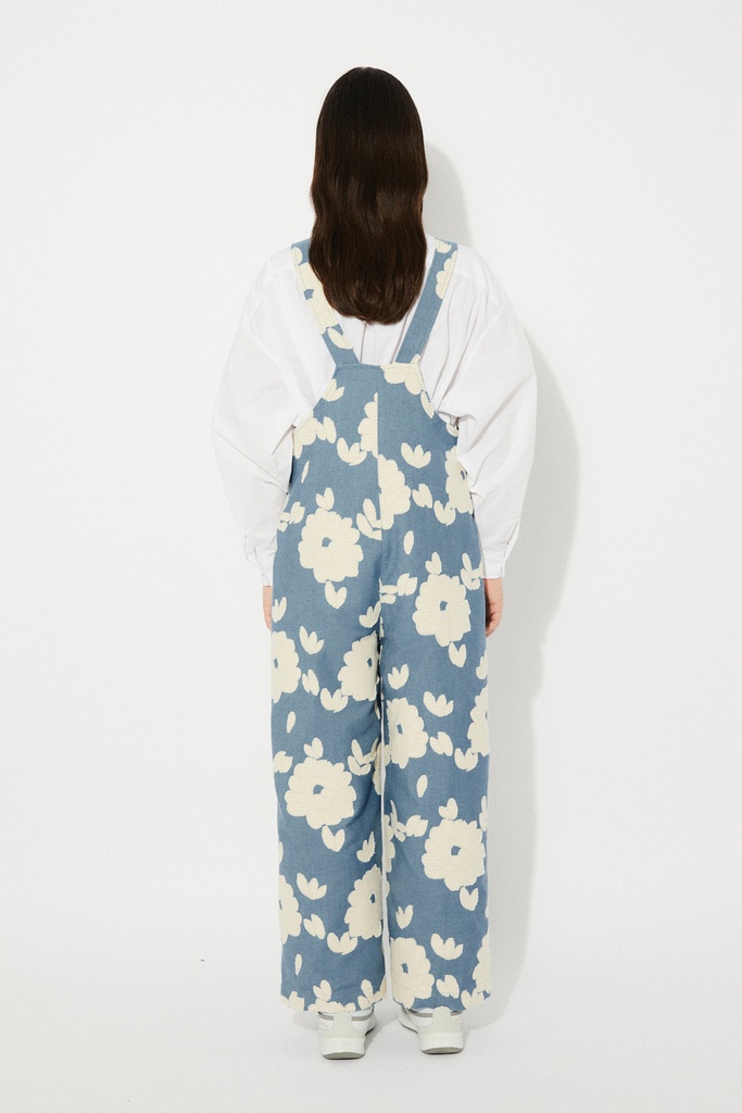 https://hotakaexchange.blob.core.windows.net/odoo/SS25%20LOW_WEB/2511F-MO_Flowers_Jumpsuit_ECUME_SS25_4.jpg