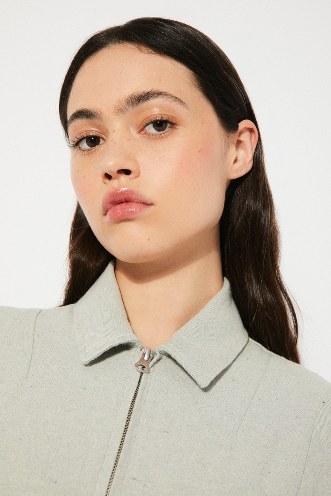https://hotakaexchange.blob.core.windows.net/odoo/SS25%20LOW_WEB/2512-MO_Light Grey_Jumpsuit_VERDANT_SS25_4.jpg