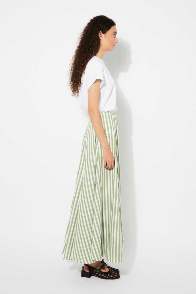 https://hotakaexchange.blob.core.windows.net/odoo/SS25%20LOW_WEB/2520-FA_Stripes_Skirt_VITALIS_SS25_4.jpg