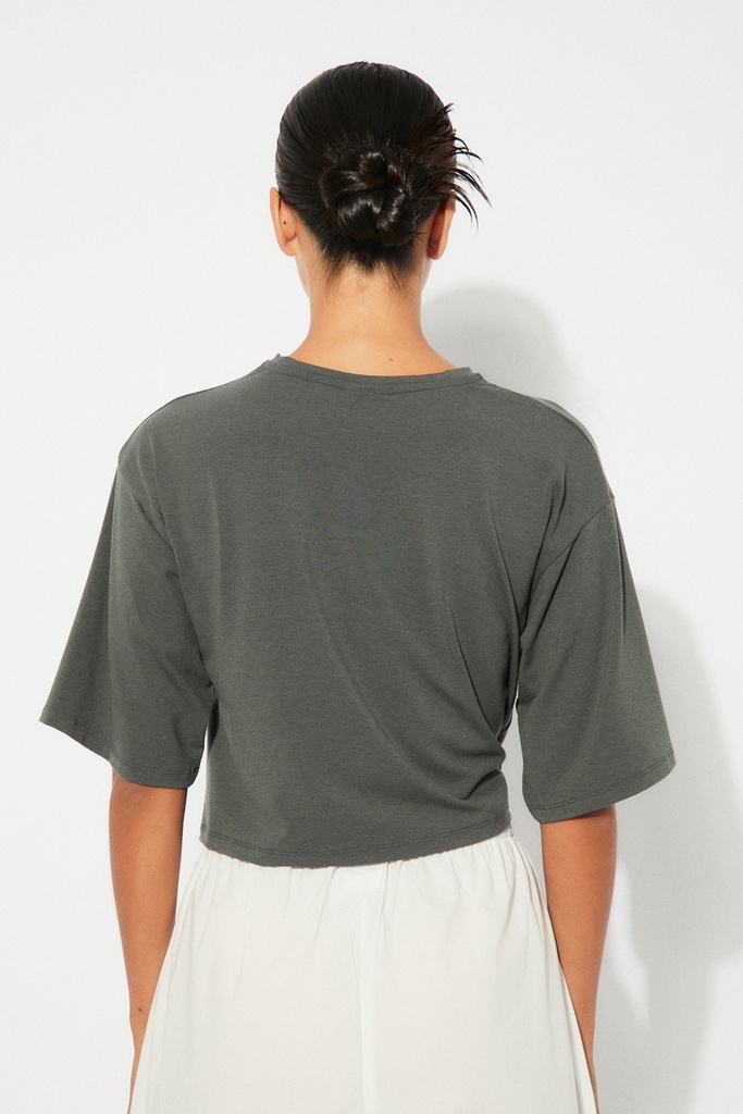 https://hotakaexchange.blob.core.windows.net/odoo/SS25%20LOW_WEB/2542-CA_Grey_T-shirt_LYS_SS25_4.jpg