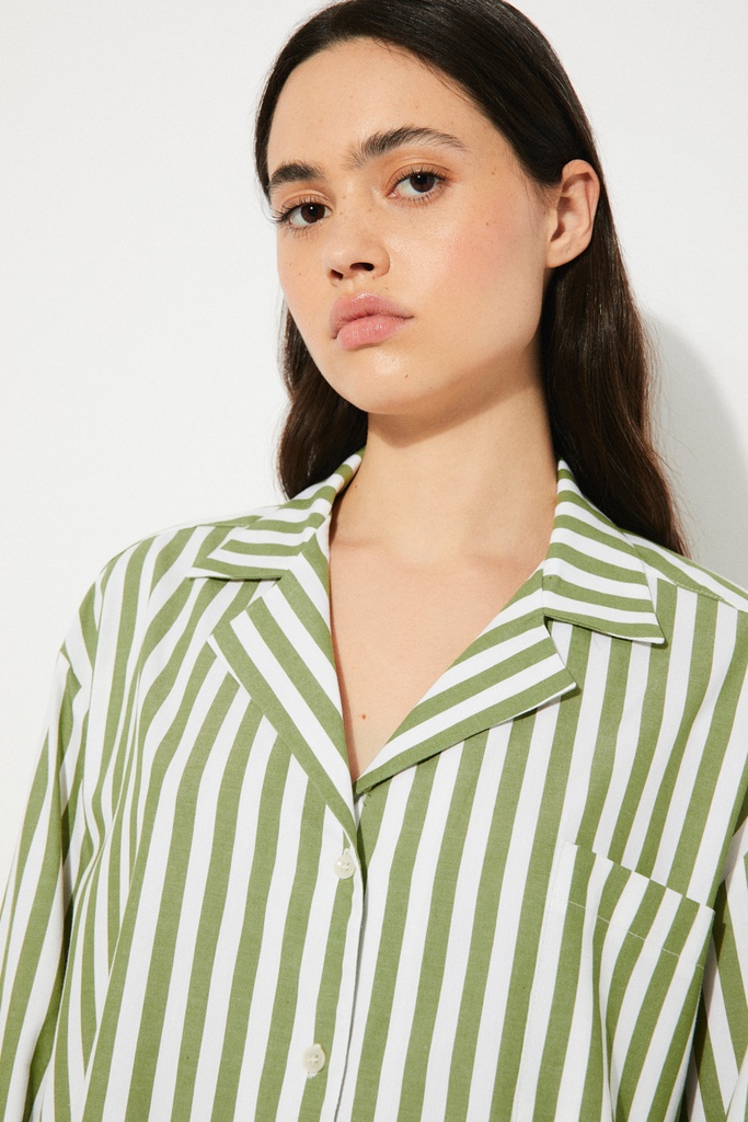 https://hotakaexchange.blob.core.windows.net/odoo/SS25%20LOW_WEB/2556-CM_Stripes_Shirt_PURE_SS25_4.jpg
