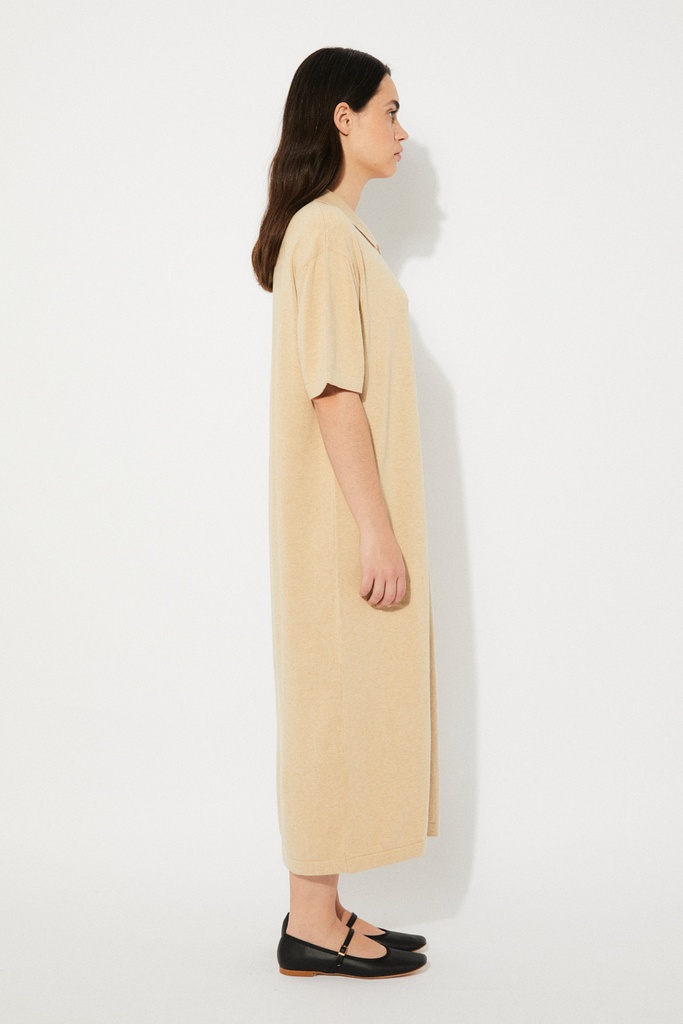 https://hotakaexchange.blob.core.windows.net/odoo/SS25%20LOW_WEB/2568-VE_Beige_Dress_MICK_SS25_4.jpg