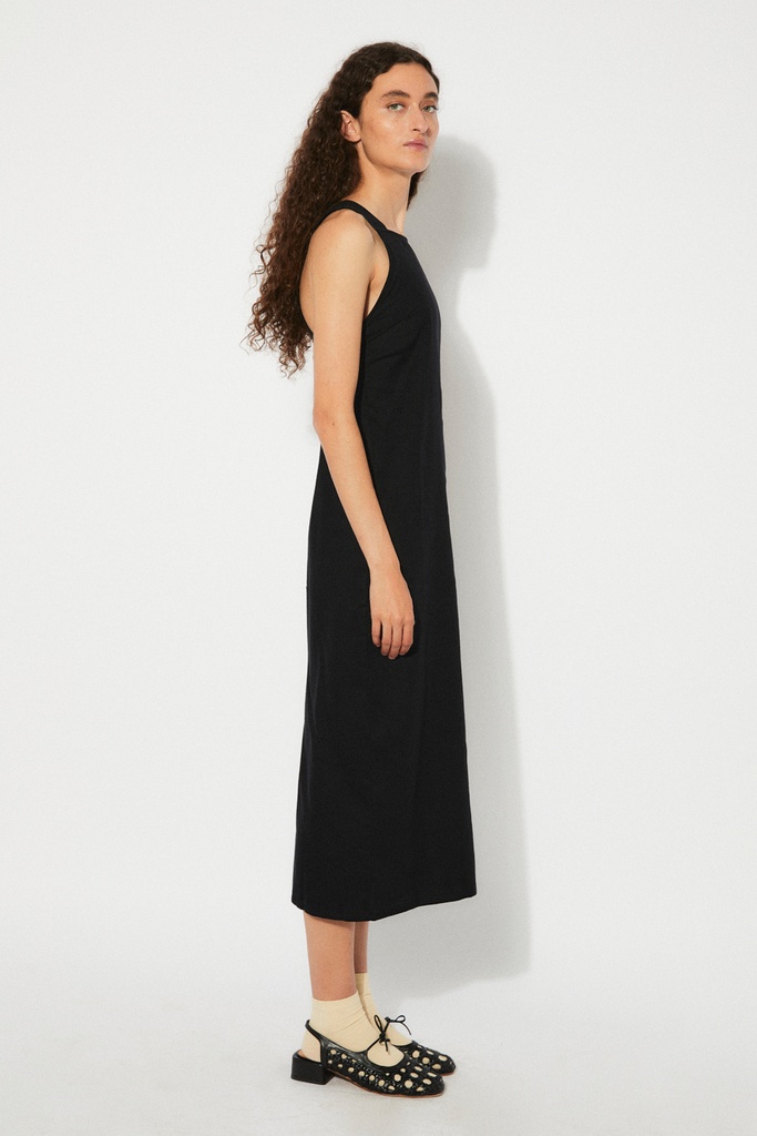 https://hotakaexchange.blob.core.windows.net/odoo/SS25%20LOW_WEB/2571-VE_Black_Dress_OYSTER_SS25_4.jpg