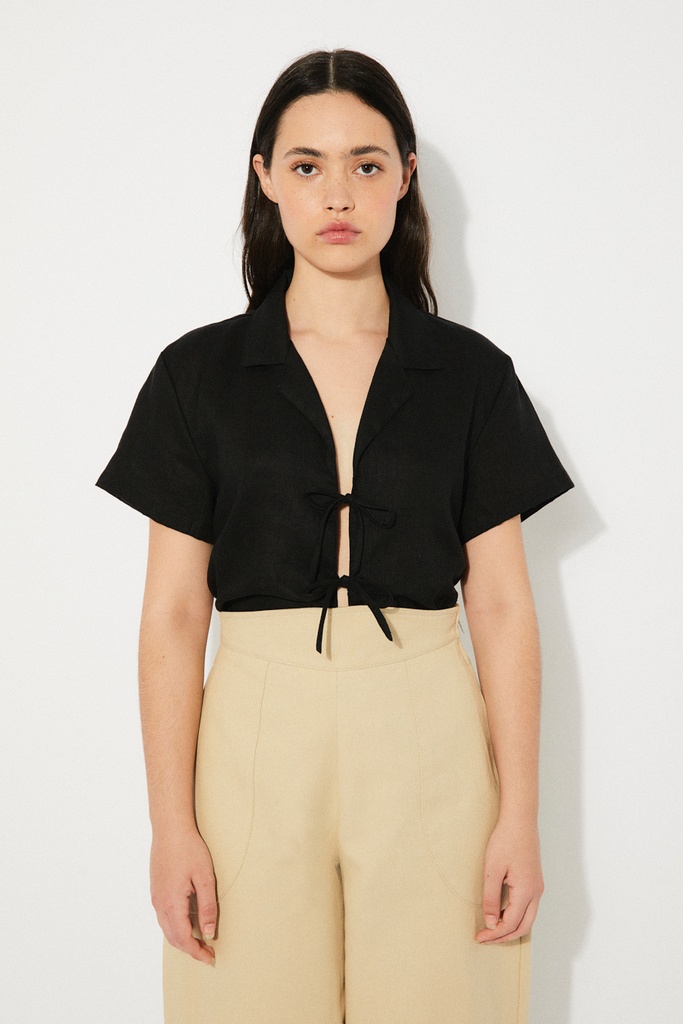 https://hotakaexchange.blob.core.windows.net/odoo/SS25%20LOW_WEB/2510-PA_Beige_Pants_PEONY_SS25_5.jpg