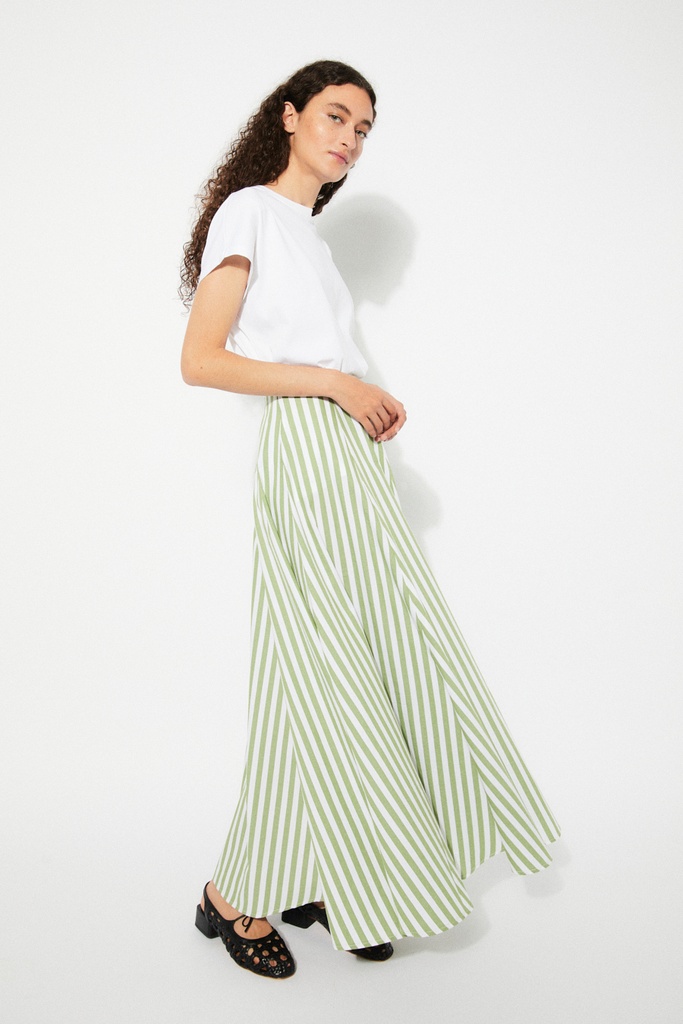 https://hotakaexchange.blob.core.windows.net/odoo/SS25%20LOW_WEB/2520-FA_Stripes_Skirt_VITALIS_SS25_5.jpg