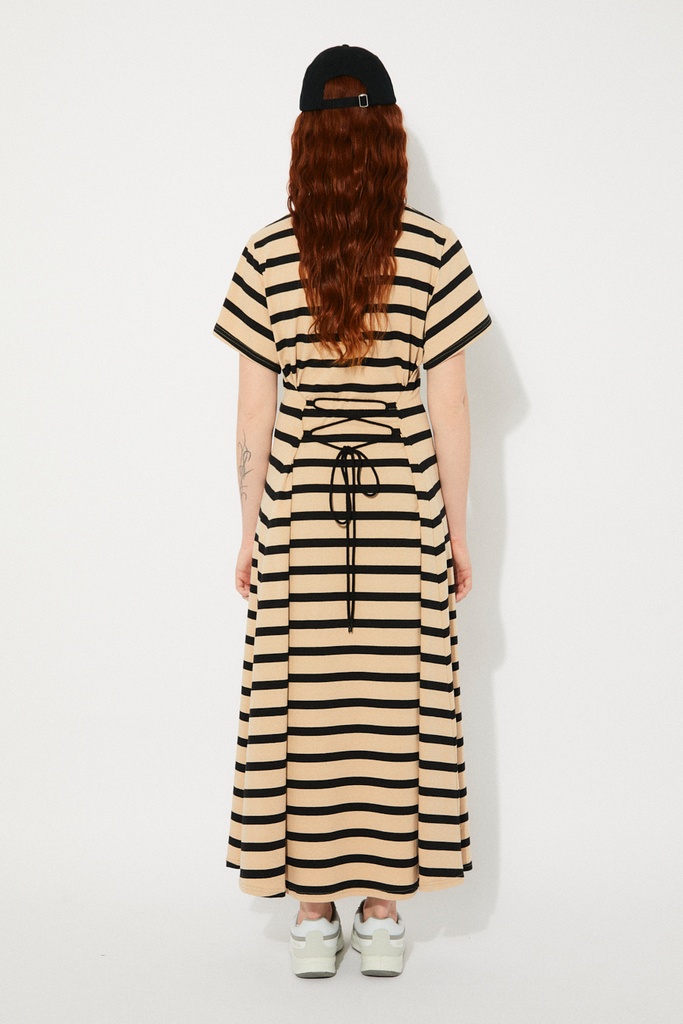 https://hotakaexchange.blob.core.windows.net/odoo/SS25%20LOW_WEB/2552-VE_Stripes_Dress_CAROLINE_SS25_6.jpg