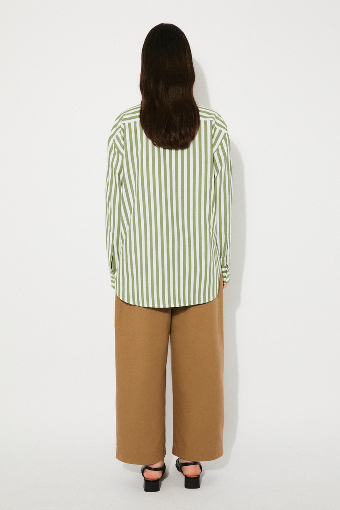 https://hotakaexchange.blob.core.windows.net/odoo/SS25%20LOW_WEB/2556-CM_Stripes_Shirt_PURE_SS25_6.jpg