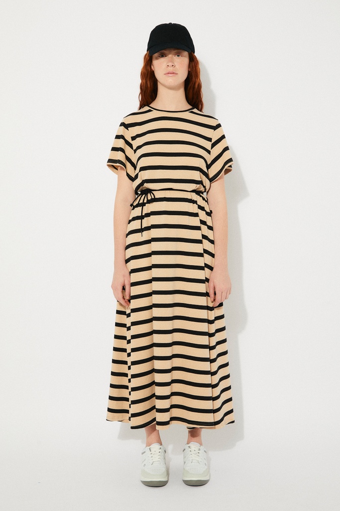 https://hotakaexchange.blob.core.windows.net/odoo/SS25%20LOW_WEB/2552-VE_Stripes_Dress_CAROLINE_SS25_7.jpg