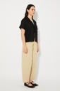 https://hotakaexchange.blob.core.windows.net/odoo/SS25%20LOW_WEB/2537-CM_Black_Shirt_AMBER_SS25_9.jpg