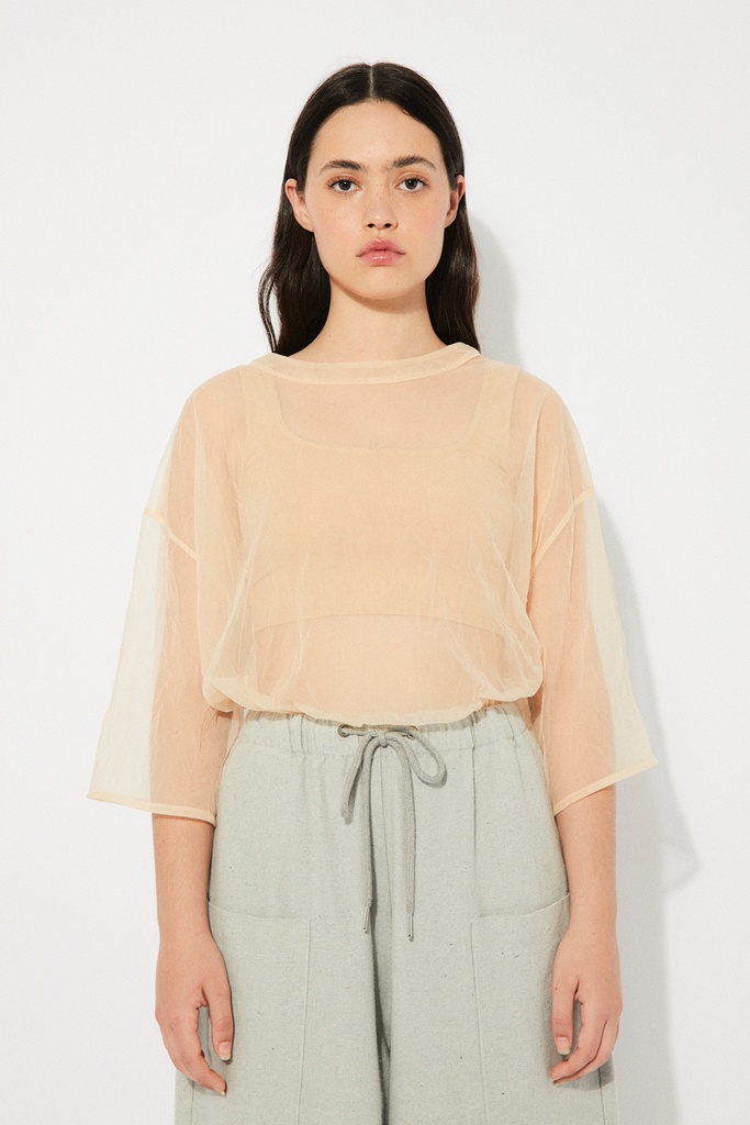 https://hotakaexchange.blob.core.windows.net/odoo/SS25%20LOW_WEB/2505B-CA_Beige_T-shirt_EDULI_SS25_11.jpg